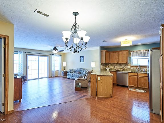4th image of 497 S Brier Patch Ln