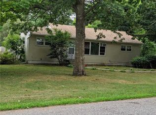 38 Dover Ave, Mastic, NY 11950