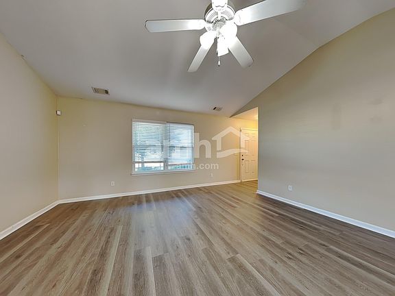 5th image of 117 Roseberry Cir