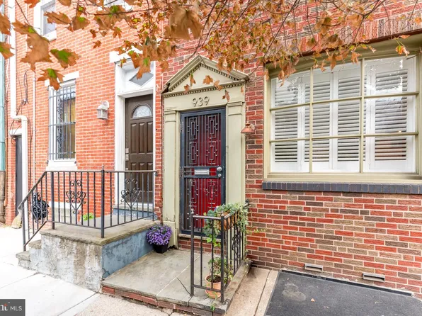 939 S 8th St, Philadelphia, PA 19147