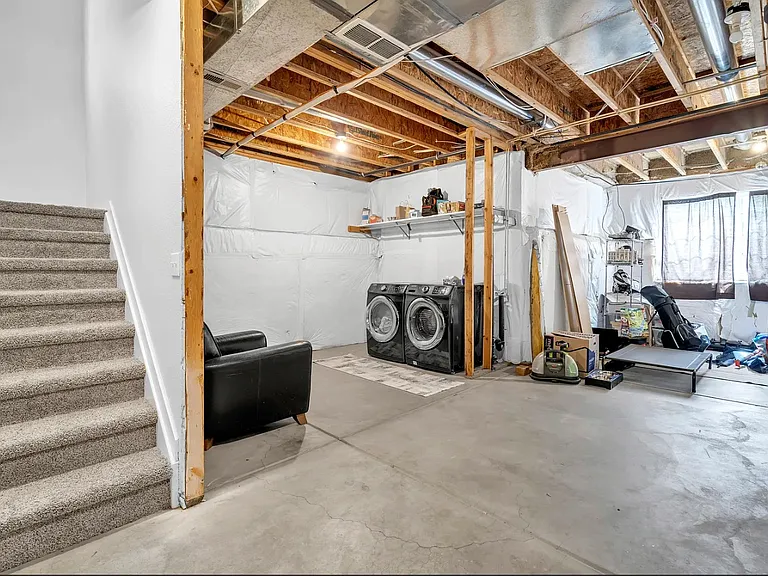 638 Beauprez Ave — Photo 11