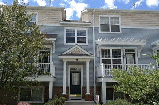 1st image of 1679 Village Trail E