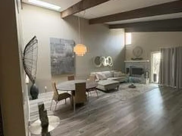2701 E CACTUS Road, Phoenix, AZ 85032