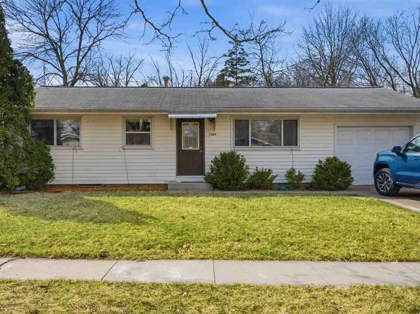 1429 Spruce St, Iowa City, IA 52240