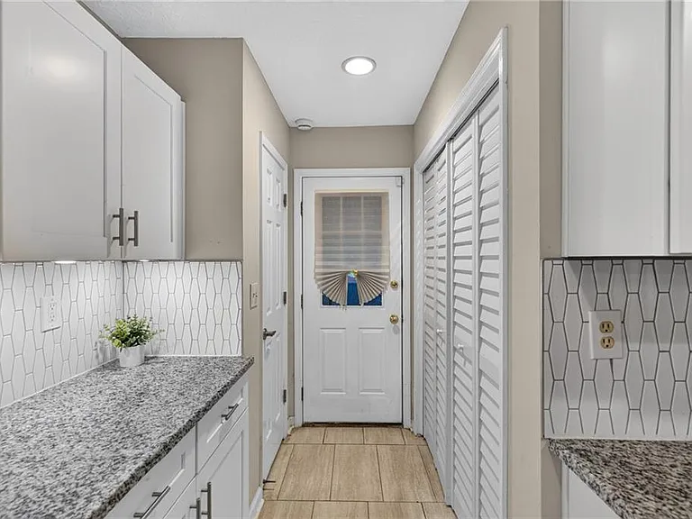 4053 Cooper Ridge Ct SE — Photo 3