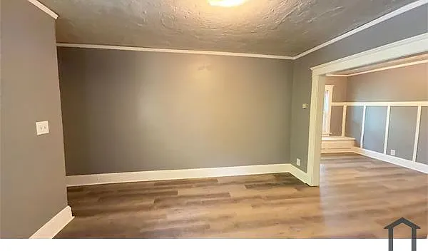 2 bed, $1,000 — Photo 1