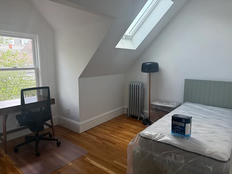 96 Munroe St #2 — Photo 35