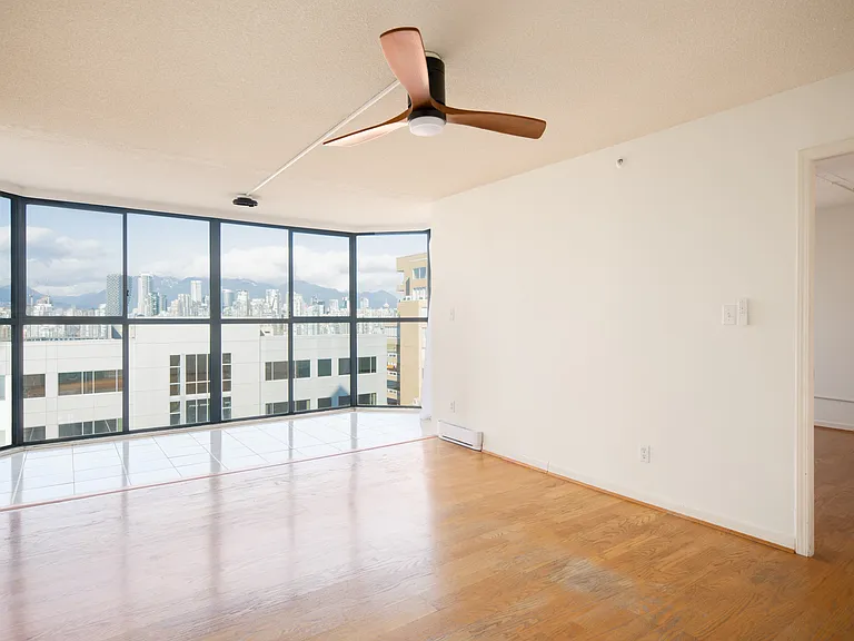 1268 Broadway W #720 — Photo 3