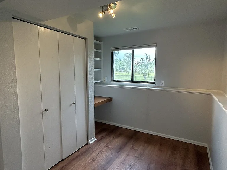 918 Boltz Ct — Photo 16