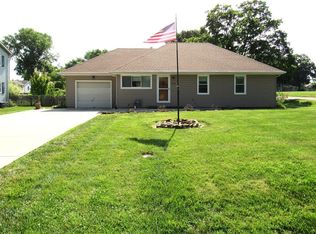 502 N Jefferson St, Spring Hill, KS 66083