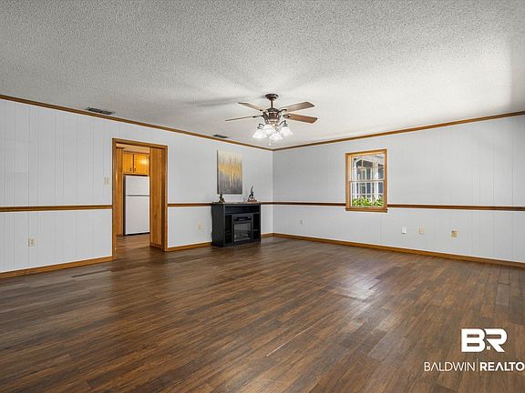 5th image of 5503 Darring St