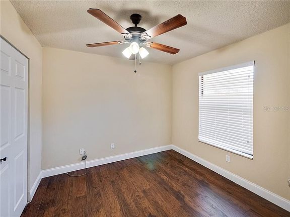 5th image of 1360 Fairview Ave
