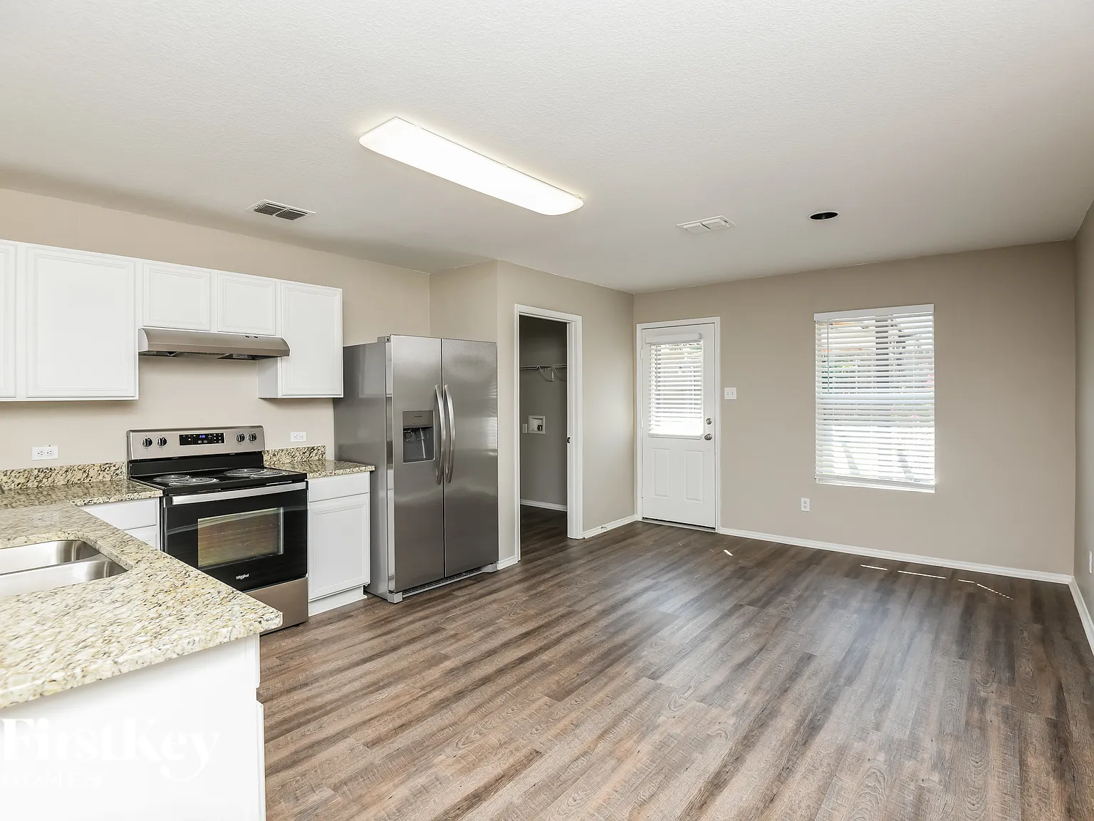 4 bed, 2.0 bath, 1760 sqft, $2,225 — Photo 4