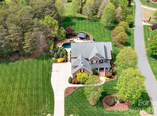 104 Elizabeth Brook Dr, Davidson, NC 28036