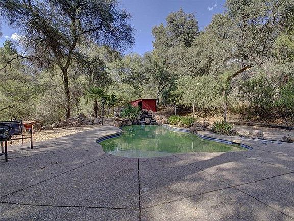 4th image of 4901 Creekside Dr