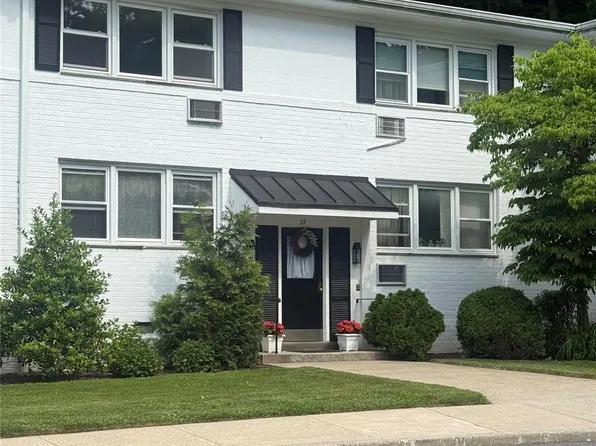 27 Avon Circle #D, Port Chester, NY 10573