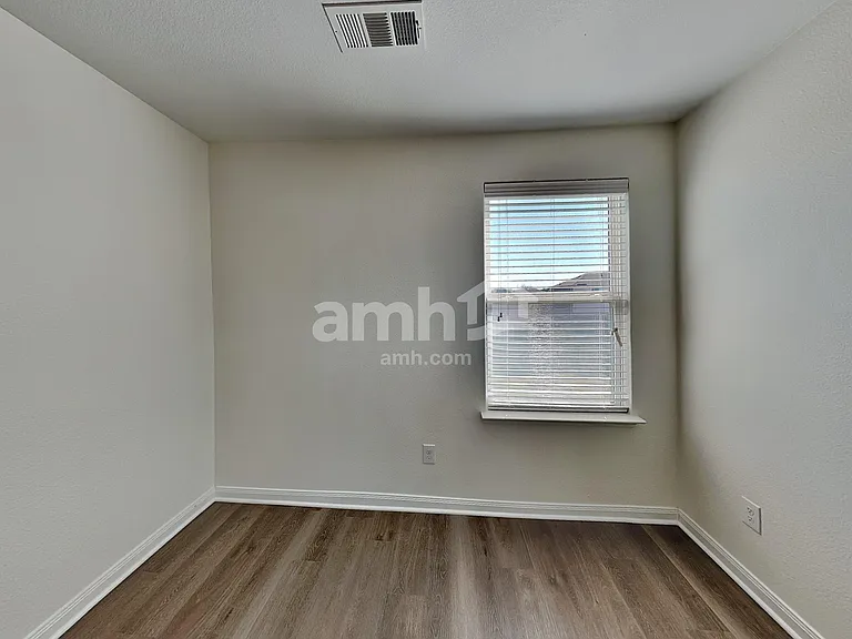 1623 Park Trails Blvd — Photo 20