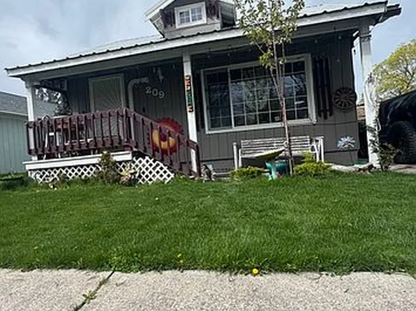 209 3rd Ave E, Polson, MT 59860