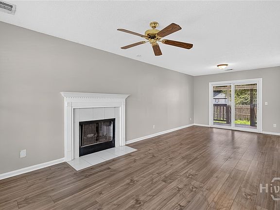 2nd image of 17 Leeward Drive