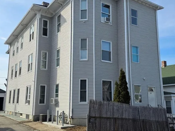 44 Coral St, Worcester, MA 01604