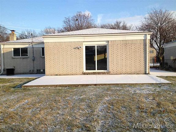 2nd image of 26069 Warner Ave