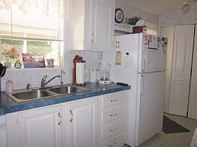 5th image of 7005 Harbor View Dr