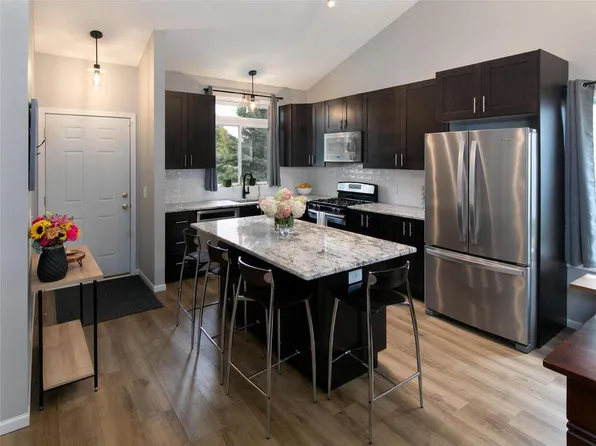 2410 Downing Ave, Shakopee, MN 55379