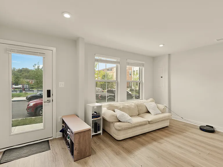 2809 Battersea Lake Loop — Photo 6