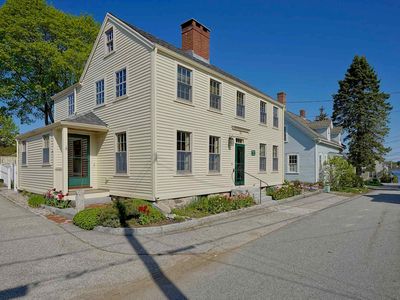 11 Atkinson Street, New Castle, NH, 03854
