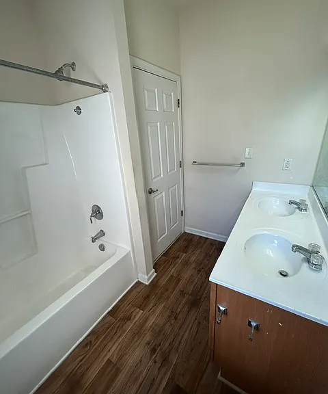 806 W Washington St #309 — Photo 8