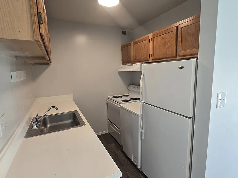 1209 Nelson St #B — Photo 6