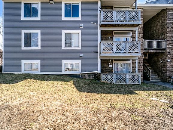 3rd image of 44 South Ave APT A