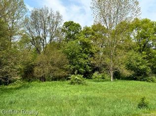 8408 Walkabout Way, Pinckney, MI 48169