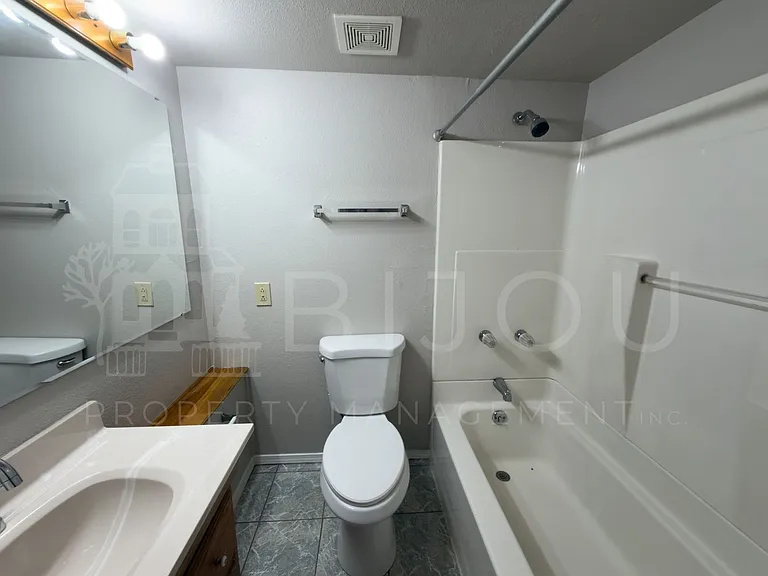 963 Bayfield Way — Photo 11