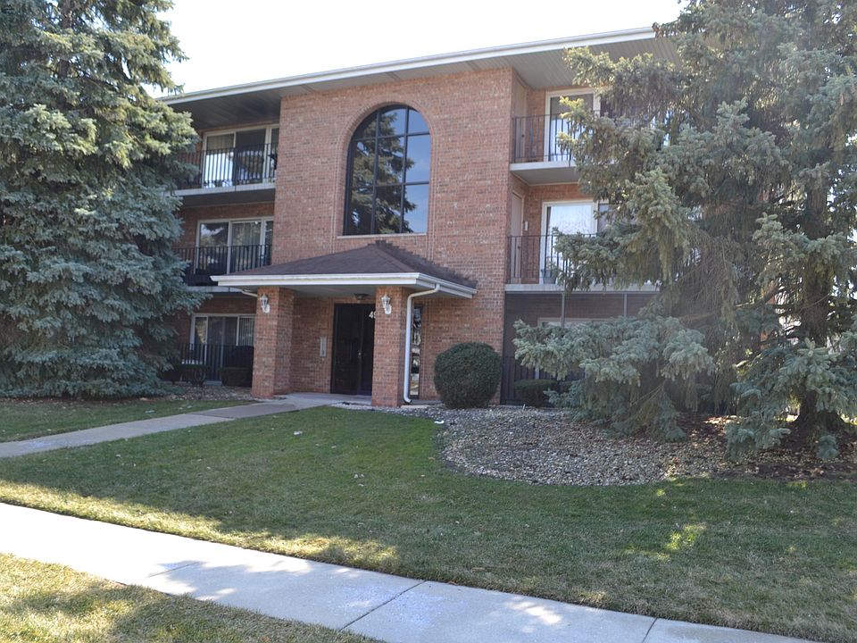 1st image of 4933 E Circle Dr APT 111