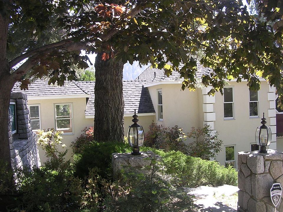 2nd image of 434 Cumberland Dr