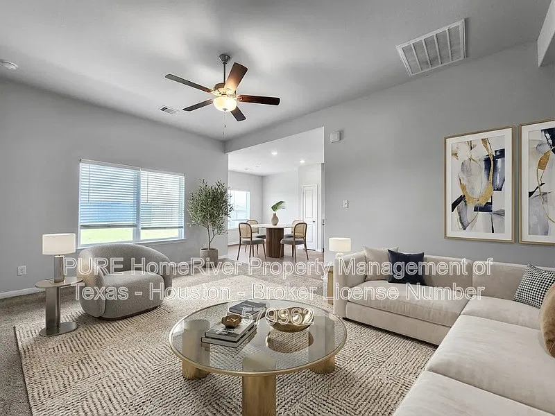 3 bed, 2.0 bath, 1389 sqft, $2,095 — Photo 2