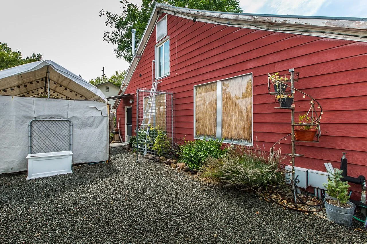 1 bed, 600 sqft, $2,100 — Photo 1