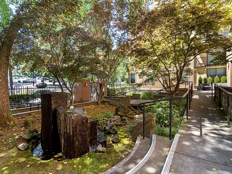 Collins Circle — Photo 35