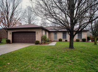 8733 Hillside Dr, Newburgh, IN