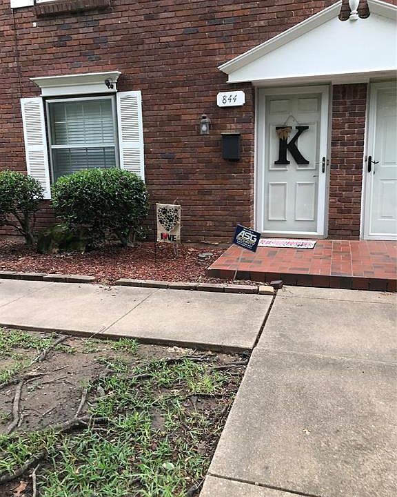 1st image of 844 Chateau Valee Cir