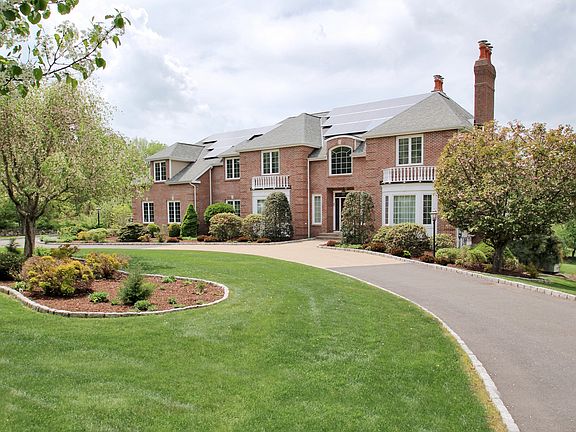 Exterior Front, Left View