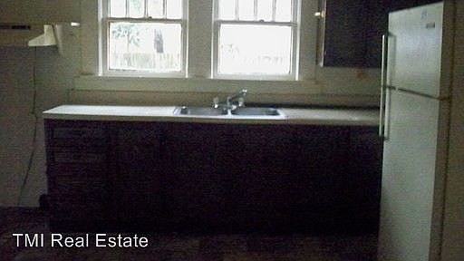 4th image of 228 Ray St