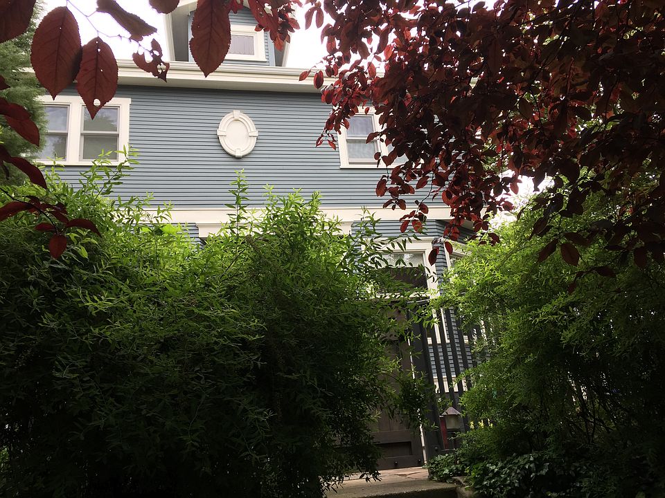 2nd image of 2233 Federal Ave E