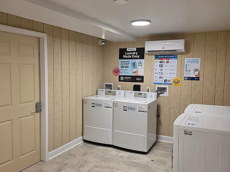 Laundry Facility @ Market Square