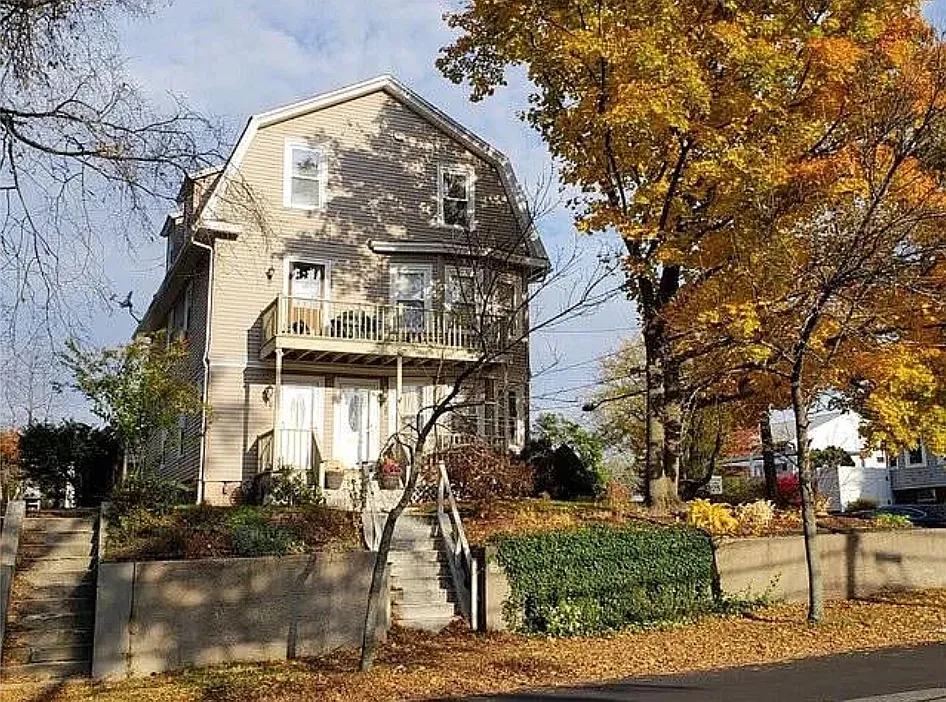 87-89 Wilson Ave #2