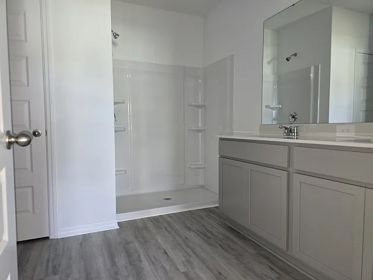 231 Taylor Groves St — Photo 17