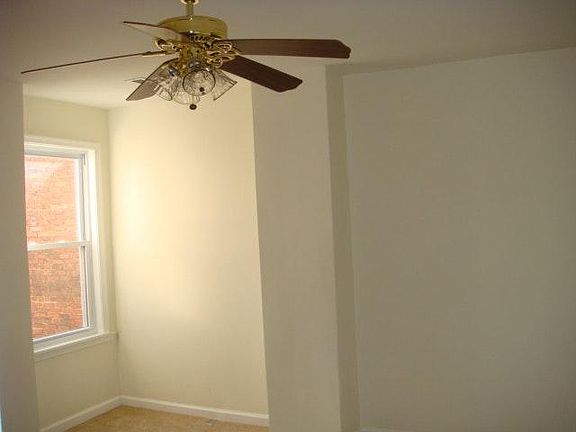 Bedroom / Ceiling Fan