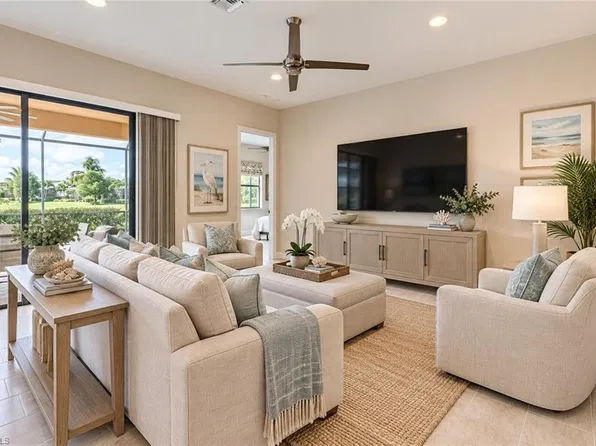 1940 Mustique ST, NAPLES, FL 34120