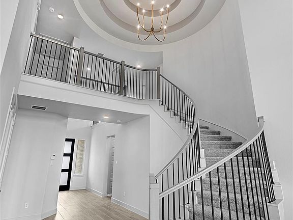 2nd image of 710 Walnut Branch Dr